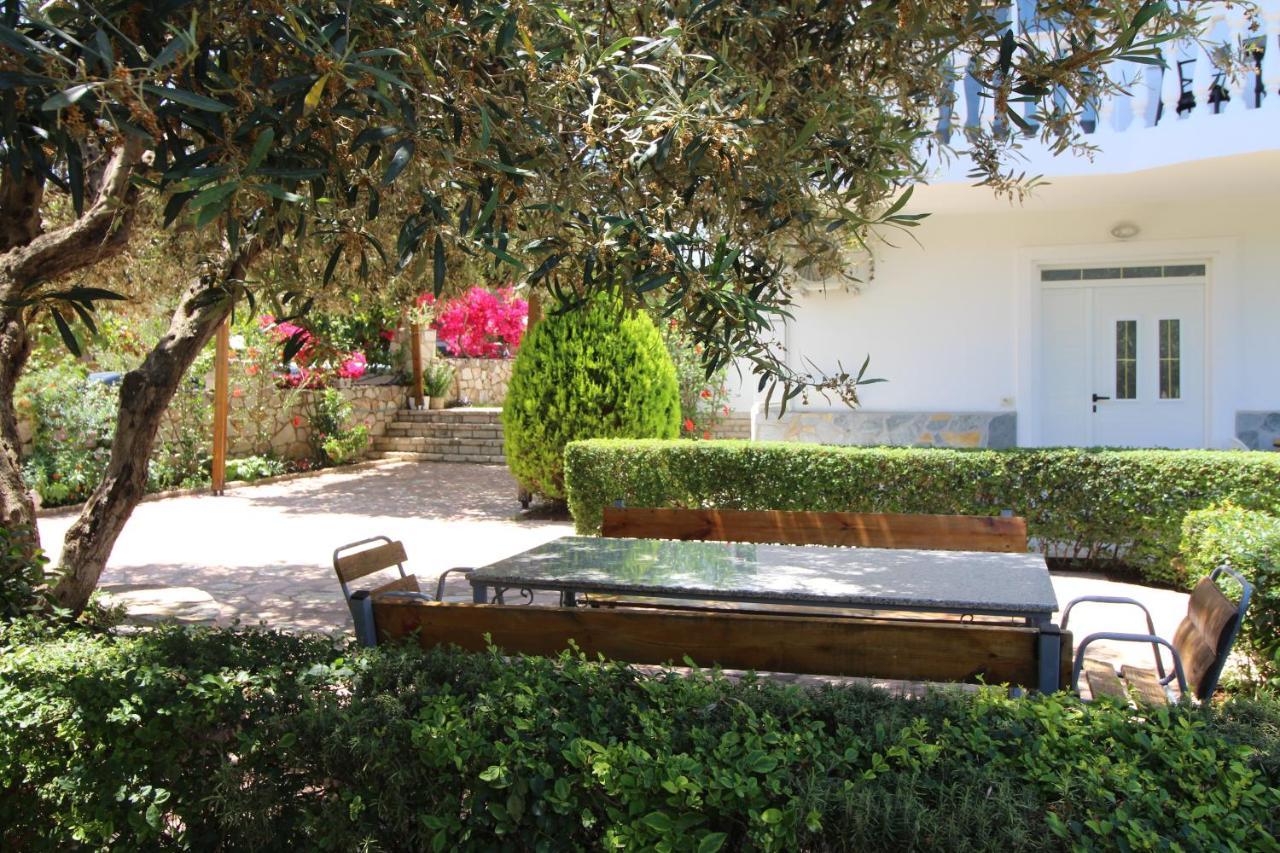Hotel Villa Ambra Ksamil Eksteriør billede